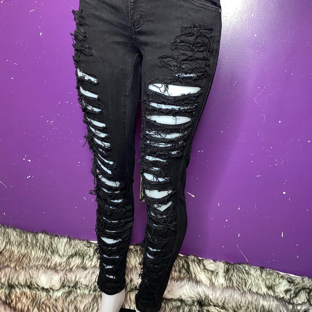 Vintage Royal Bones Size 7 heavy distressed stretch twill low rise skinny pants